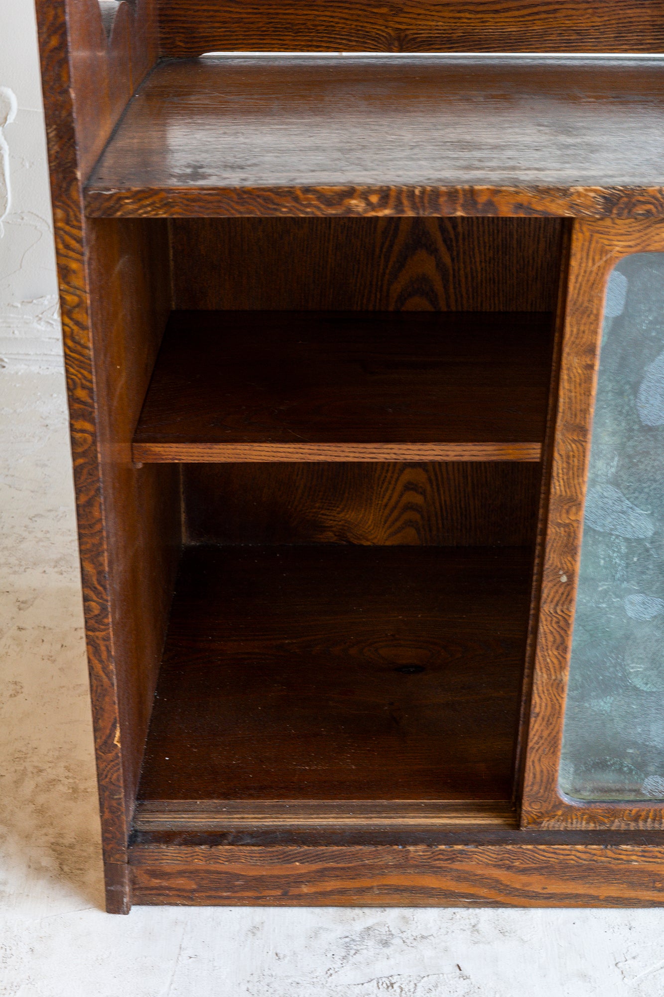 茶箪笥 / Tea Chest