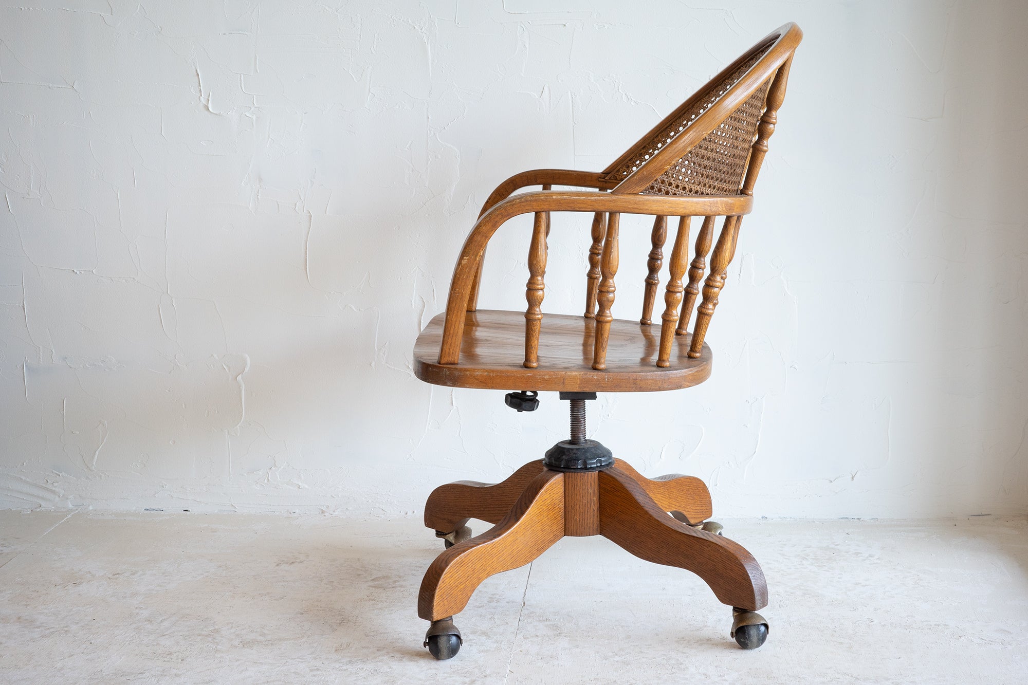 椅子 EQI-39 Stacking chair 学習椅子 E-Toko Kids Chair standard 2色対応 完成品の通販情報