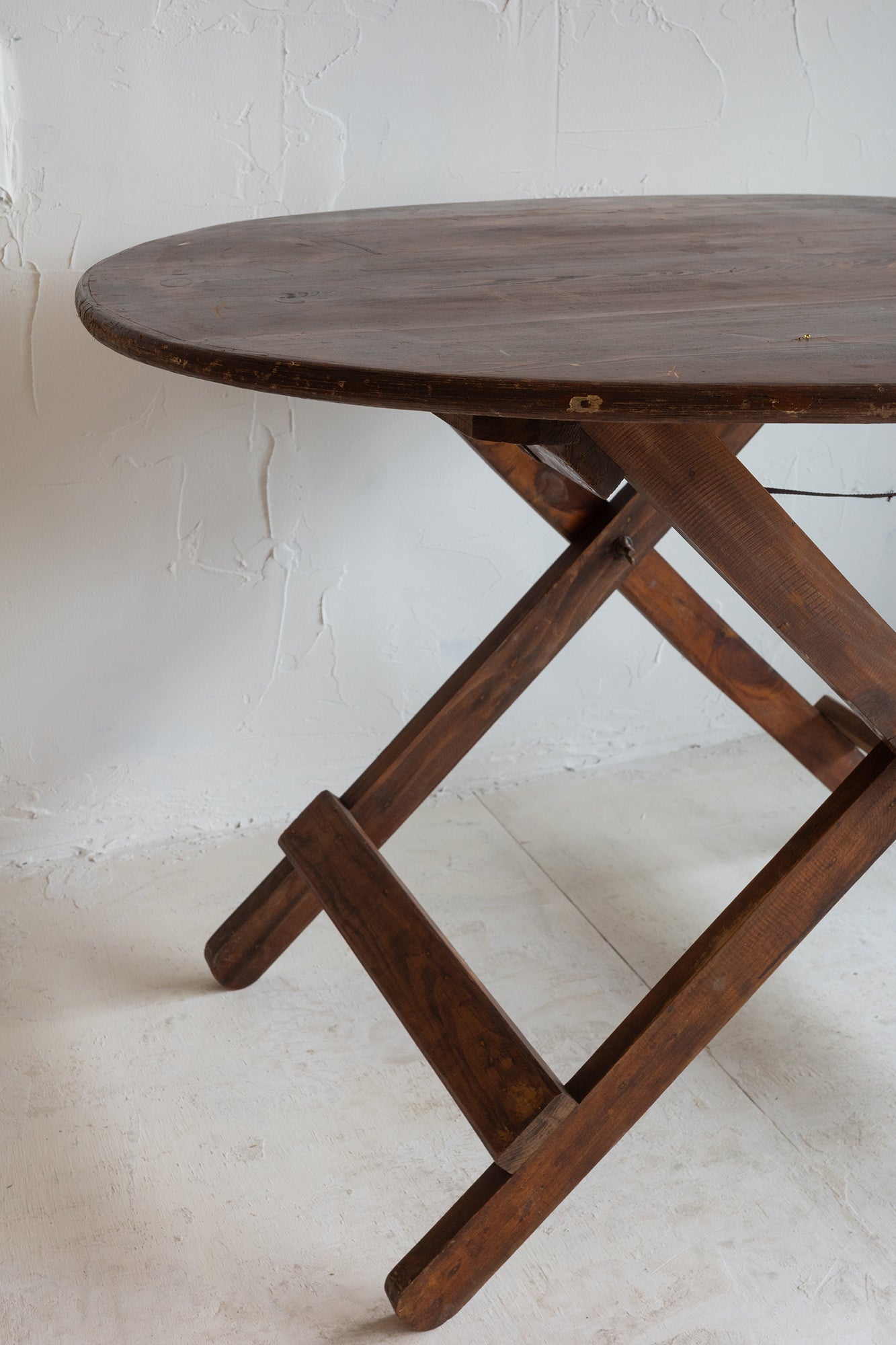 折りたたみテーブル/folding table – 円環